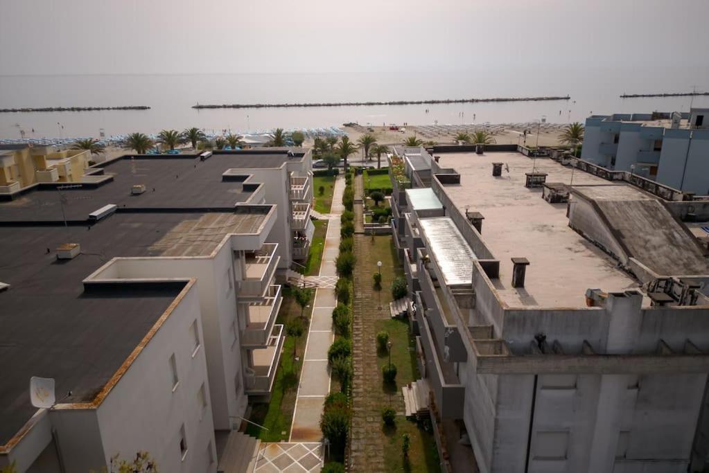 Appartamento Incantevole 2 Fronte Mare Villa Rosa Di Martinsicuro Luaran gambar